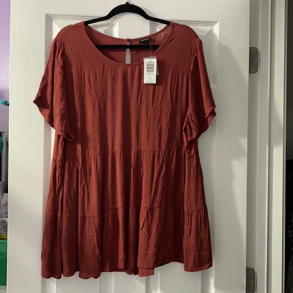 Torrid size 2 tiered top. Smoke free home.NWT